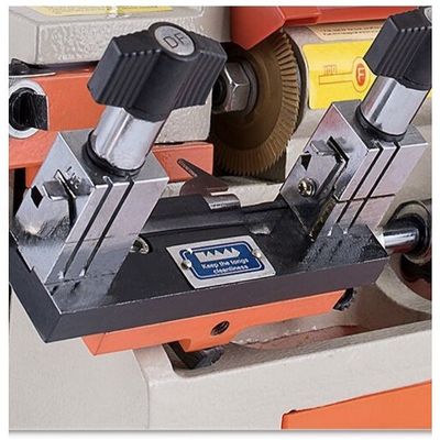 110V-220V/50Hz-60Hz DF-100E1 자동차 열쇠 복제 기계