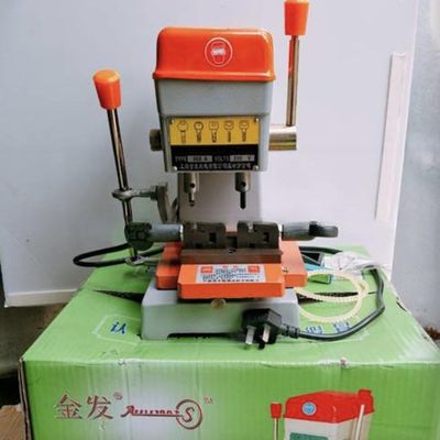 13.5kg 수직 키 절단 자동차 및 집 열쇠를 위한 복제 기계 120W 모터 전력